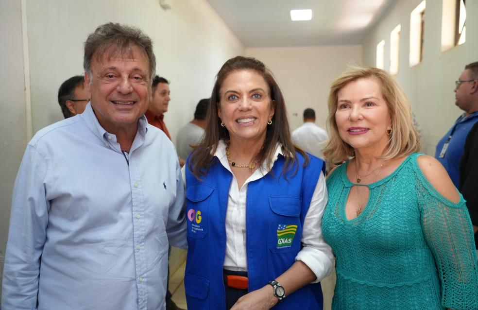 Em Catalão, Adib, Adriete e Gracinha Caiado entregam cerca de 1.000 cartões do Mães de Goiás e Dignidade