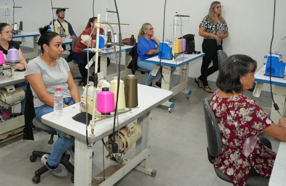 Curso de Costureiro Industrial é a oportunidade de qualificação profissional e desenvolvimento econômico