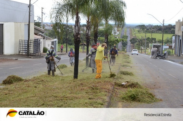 Últimos dias do ano com equipes focadas na limpeza completa em vários bairros da cidade