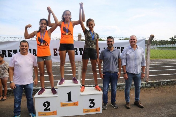 Mais de 200 pessoas participaram do 1° Campeonato de Atletismo Estudantil e Universitário de Catalão e Região