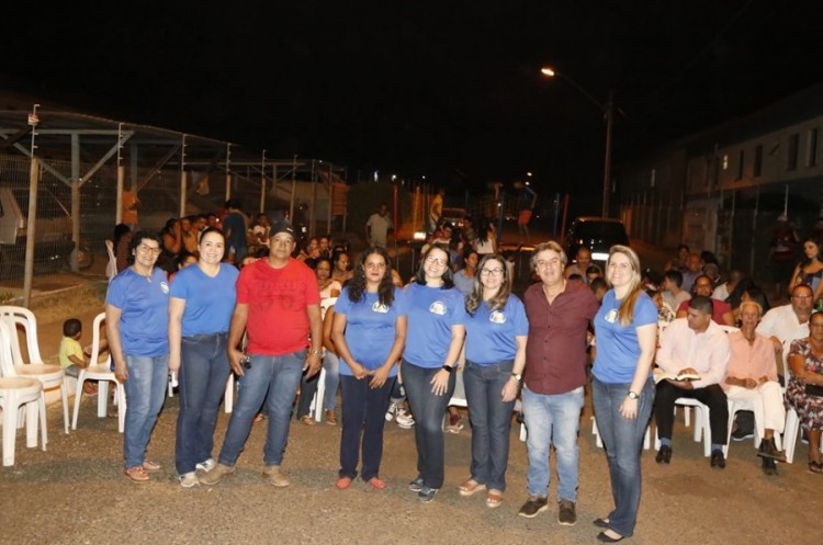 Secretaria de Habitação encerra projeto em clima de confraternização com moradores de conjuntos habitacionais