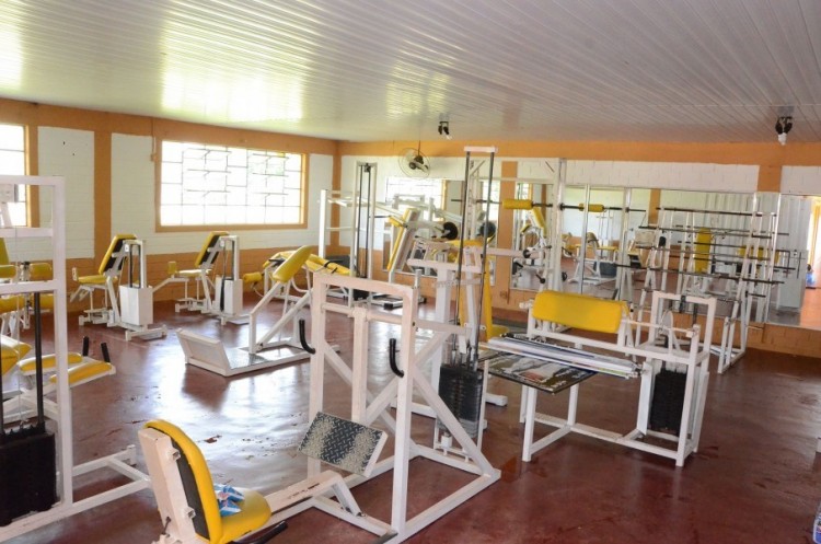 Secretaria de Esportes realiza manutenção de equipamentos e melhorias na estrutura física