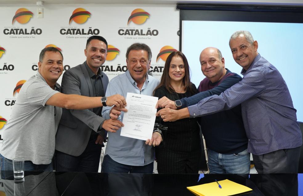 Kelen Cury toma posse na Secretaria de Ciência e Tecnologia de Catalão