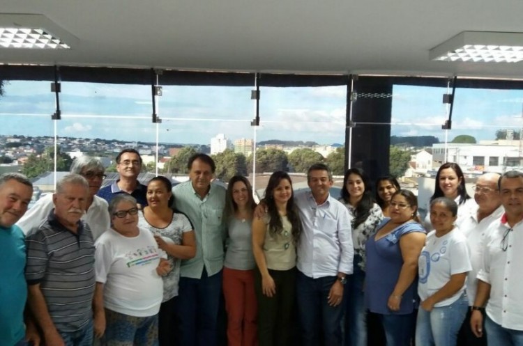 ADISGO - Prefeito Adib Elias (PMDB), discute o restabelecimento de convênio.