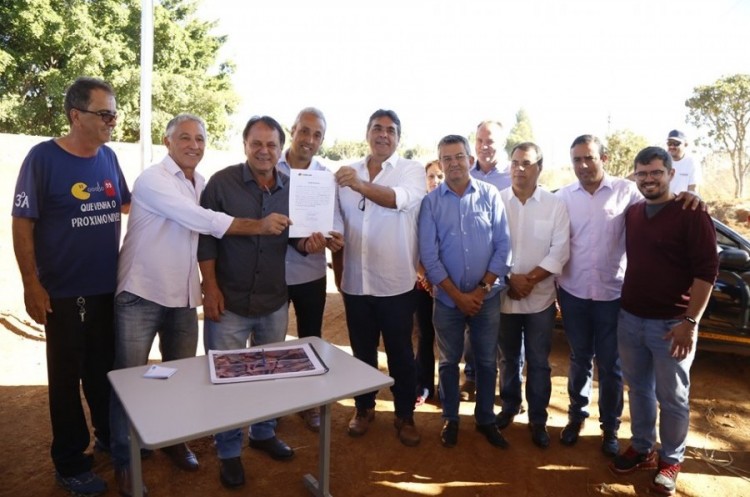 Arco Viário: Prefeito dá ordem de serviço e máquinas já trabalham a todo vapor