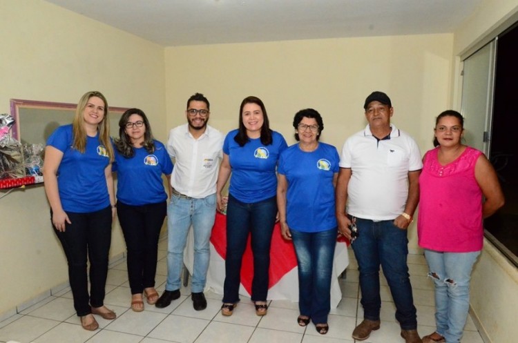 Moradoras do Residencial Copacabana concluem curso profissional de beleza