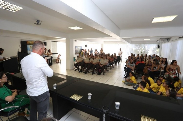 Classificados para etapa estadual da Olimpíada Nacional da Língua Portuguesa são homenageados em Catalão