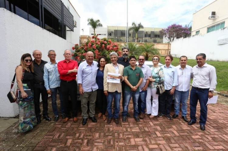 Assinada ordem de serviço para construção da sede própria da Academia Catalana de Letras