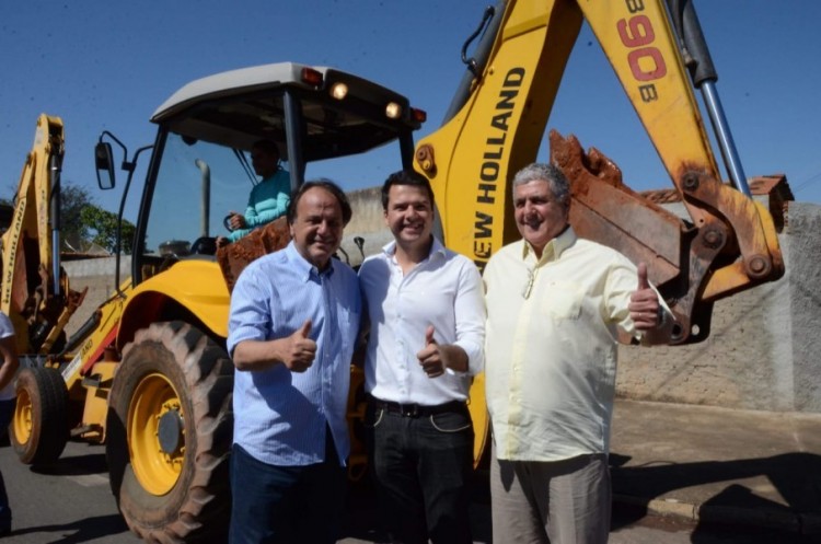 Vila União e Vila Mutirão serão beneficiadas com extensão da rede de esgoto