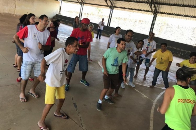 Alunos da Pestalozzi em Catalão têm dia diferente com atividades desenvolvidas pela Secretaria de Esportes