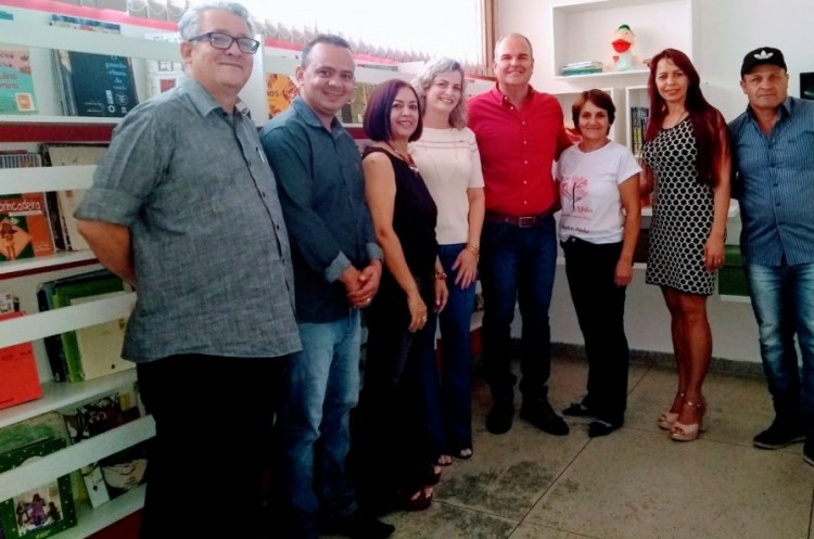 Inaugurada Sala de Leitura na Escola Municipal Dário Pires em Pires Belo