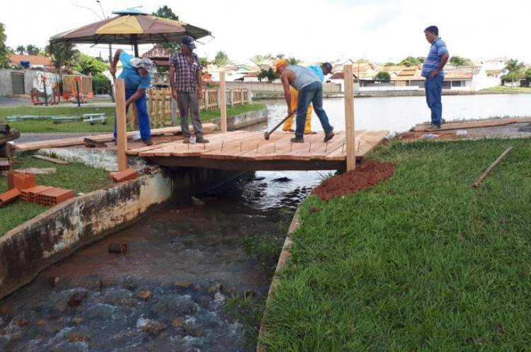 Represa Monsenhor Souza recebe ponte nova de madeira