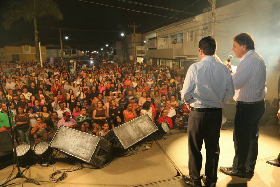Prefeitura reforma e revitaliza duas praças centrais