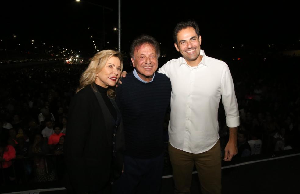 Inauguração da obra de extensão e urbanização da Av. Raulina Fonseca Paschoal reuniu milhares de catalanos