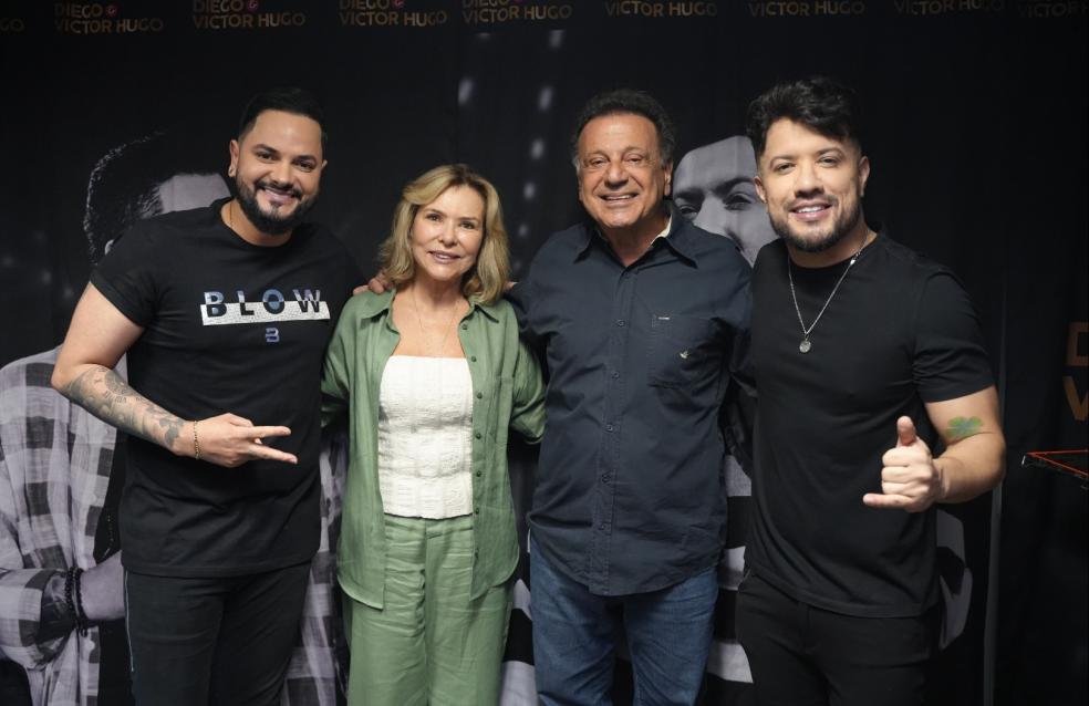 Multidão festeja a inauguração do marco histórico de Catalão e de Goiás