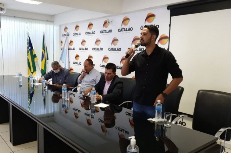 Rogério Mesquita toma posse como novo Secretário Municipal de Esportes e Lazer
