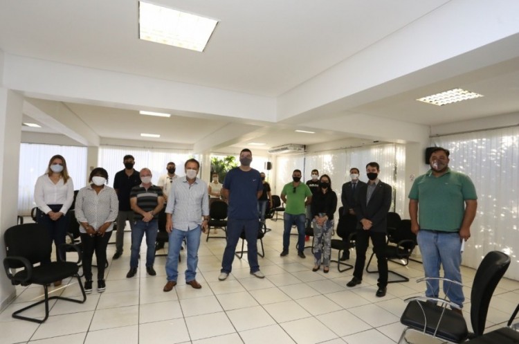 Chefe do Executivo recebe moradores do Alto da Boa Vista