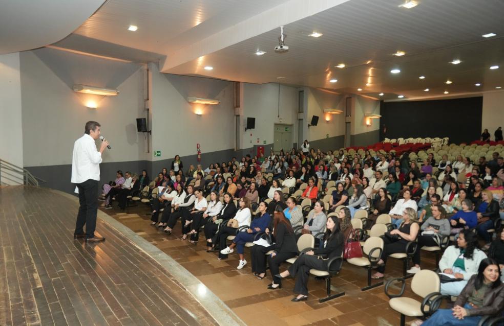 Servidores da educação são recebidos com acolhimento e orientação