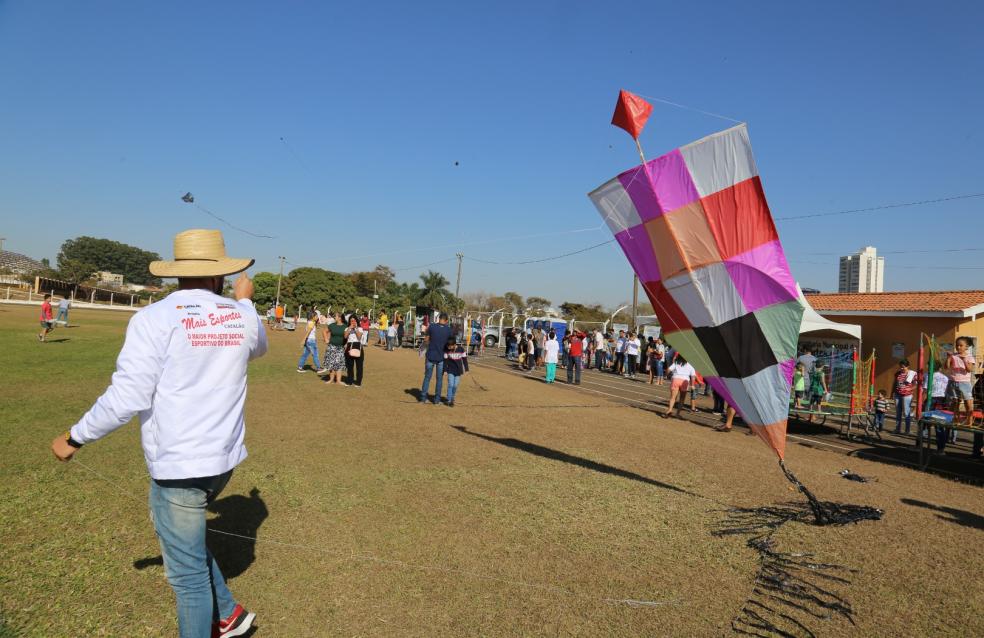 Festival de Pipas reforçou laços familiares e comemorou o Dia dos Pais em Catalão