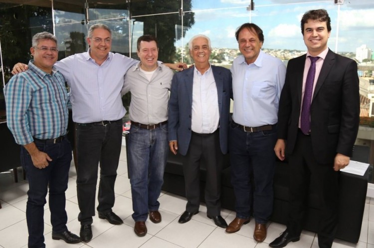 Prefeito Adib Elias recebe Deputado Estadual José Nelto em Catalão