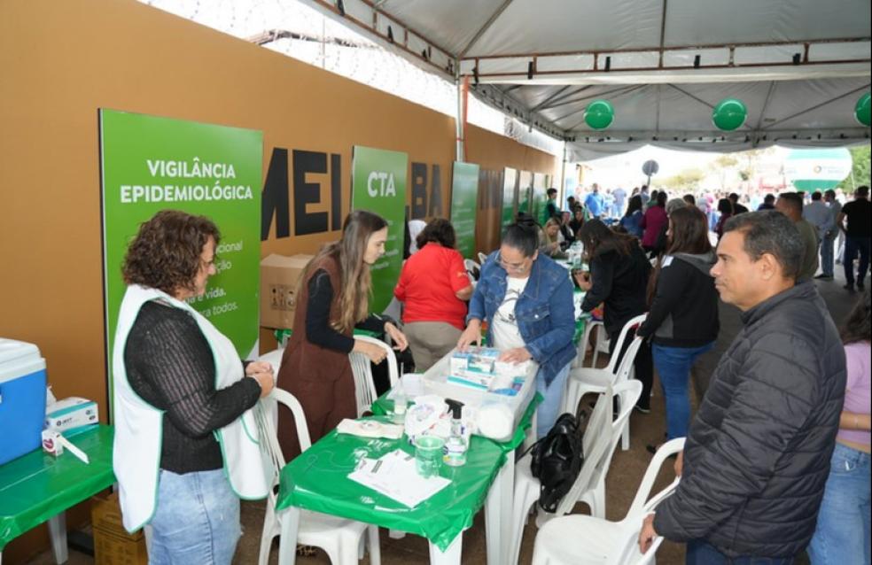 Prefeitura nos Bairros mobiliza população com atendimentos essenciais