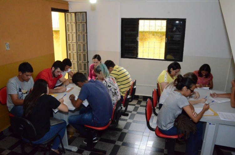 Dezenas de candidatos são entrevistados no Sine de Catalão para preenchimento de vagas na CMOC