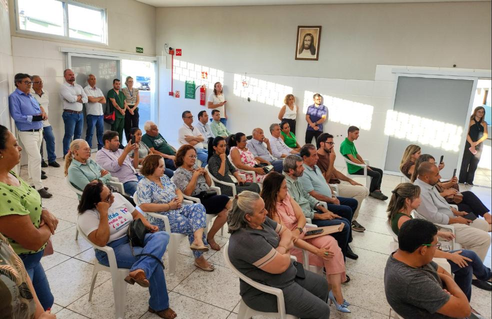 Prefeitura de Catalão entrega recurso ao Abrigo Antero de Carvalho