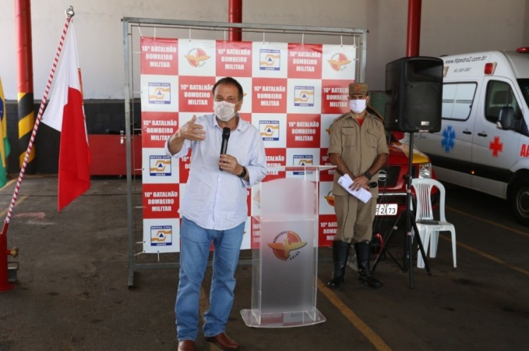 Prefeitura de Catalão adquire e doa equipamentos ao Corpo de Bombeiros