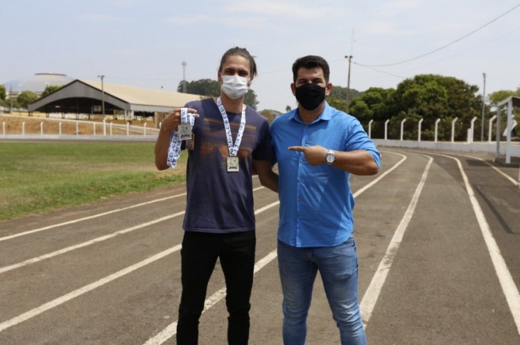 Catalano conquista três medalhas no atletismo dos Jogos Universitários Goianos