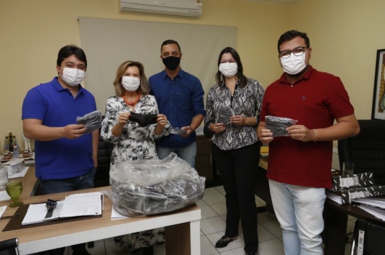 Ação Social recebe doação de máscaras do COTEC Labibe Faiad 