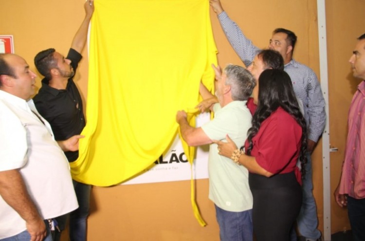 Com estrutura moderna e novinha, Ginásio de Esportes é reinaugurado e entregue à população em Santo Antônio do Rio Verde