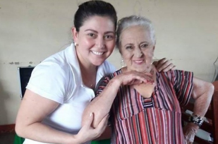 Casa do Idoso recebe equipe da Diretoria de Políticas Públicas para um especial Dia de Beleza 